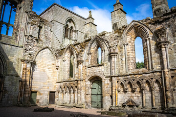 Fototapeta premium interior of holyrood abbey, holyrood palace, edinburgh, gothic, ruins, religion, scotland, uk 