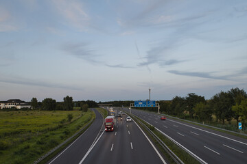Langzeitbelichtung - Autobahn - Strasse - Traffic - Travel - Background - Line - Ecology - Highway...