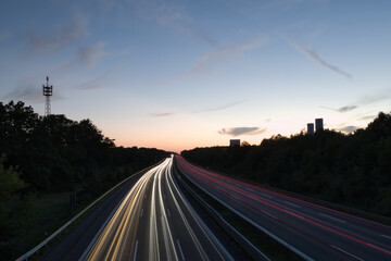 Langzeitbelichtung - Autobahn - Strasse - Traffic - Travel - Background - Line - Ecology - Highway...