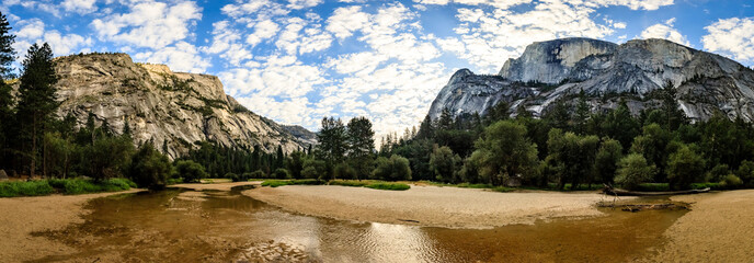 Mountain Lake Scene with Clear Sky and Mountains
