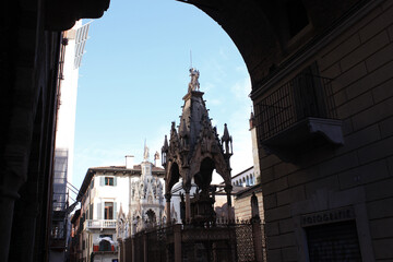 Scaliger Tombs, the gothic funerary complex of the Scaligeri Family in Verona, Italy  © Stanford Lone