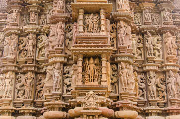 Fototapeta premium Devi Jagadamba or Devi Jagadambika temple, built by the rulers of the Chandella dynasty between the 10th and the 12th centuries, Khajuraho, Madhya Pradesh, India. UNESCO World Heritage site.