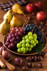 【葡萄】贅沢な秋の味覚、葡萄です。シャインマスカット・サニードルチェ・ピオーネ。