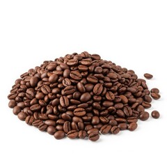 Fototapeta premium Pile of roasted coffee beans on a white background