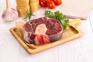 Raw beef ossobuco for roast