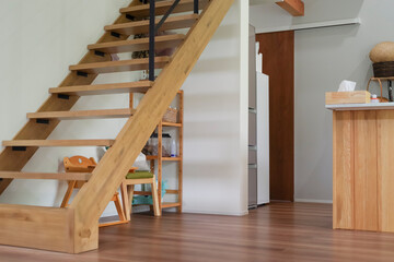 おしゃれな木の階段とナチュラルインテリア