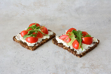 Tomato and Ricotta Toast with wholegrain bread