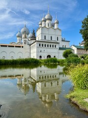 Obraz premium Russia Rostov Veliky July 15, 2025 Rostov Kremlin in summer. High quality photo