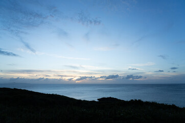 古宇利島の展望台から見た日没の海