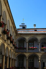 Obraz premium Beautiful Italian courtyard in the center of Lviv