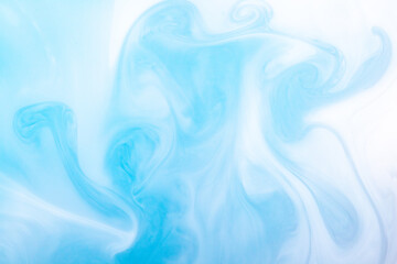 Fototapeta premium Blue and White Flowing Watercolor Background