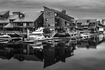 La marina en noir et blanc
