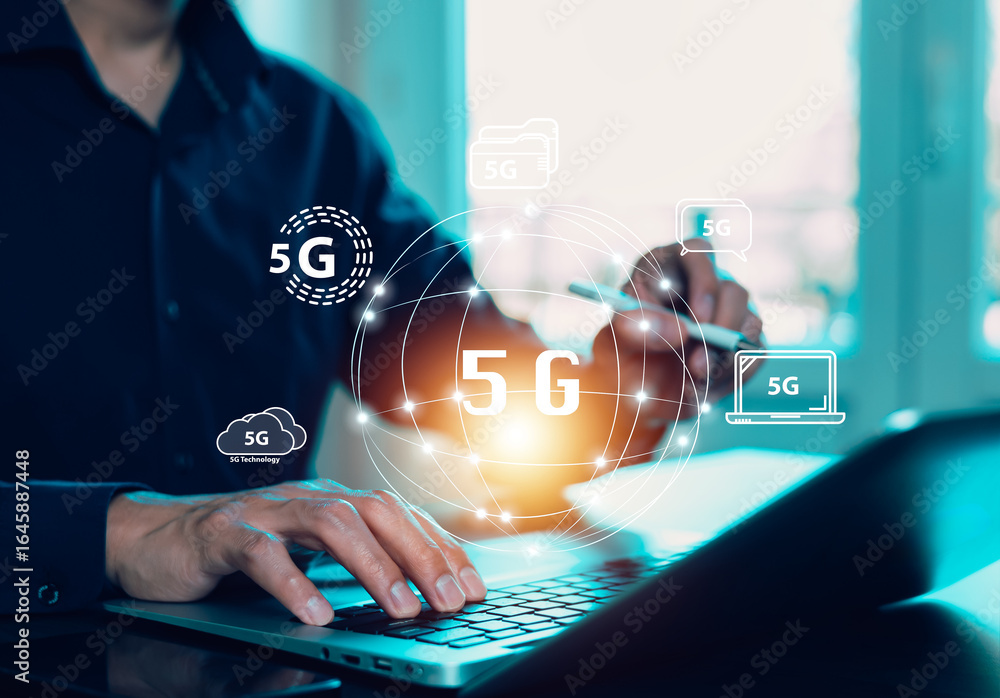 Aufkleber global network connection 5g on hand business man.global network connection 5g with icon concept, te