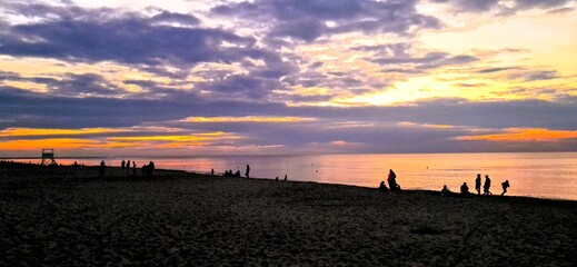 morze bałtyckie w polsce wsch&oacute;d zach&oacute;d sł&oacute;ńca krynica morska kąty rybackie sztutowo stegna poland mikoszewo jantar woda