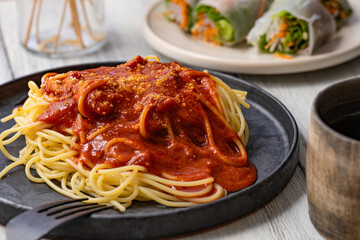 ミートソースのパスタ