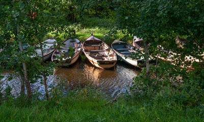 Obraz premium Boats in Ross Castle Park, Killarney, Ireland