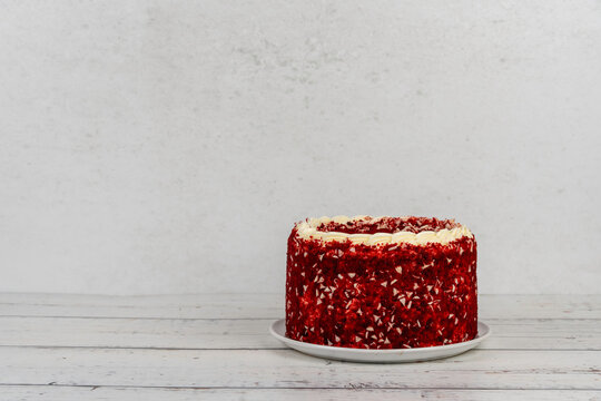 Whole red velvet cake 