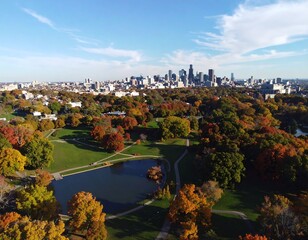 Obraz premium Autumnal cityscape park panorama