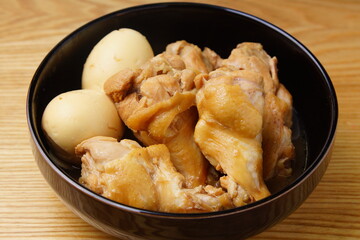 手羽元と卵の煮物