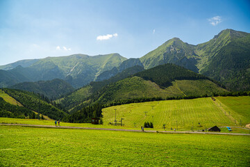 Góry, Tatry Bielskie na Słowacji latem © Franciszek