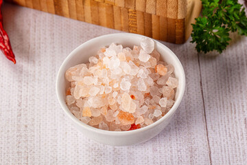 Himalaya pink salt for cooking