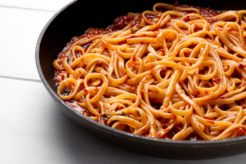 Linguine al pomodoro, pasta vegetariana 