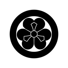 片喰紋・太輪に剣出片喰（ふとわにけんでかたばみ）