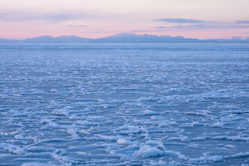 根室から見た流氷と知床連山 / Drift ice and Shiretoko Mountain Range from Nemuro