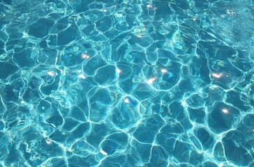 Obraz premium Rippled turquoise pool water