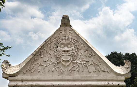 Relief of a grimace on an archway, Water Castle Taman Sari, Kraton, Daerah Istimewa Yogyakarta, Java Tengah, Indonesia