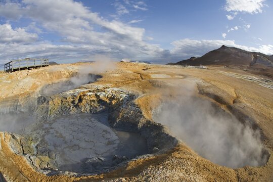 Boiling, bubbling mud, Hveraroend geothermal region at the foot of Mt. N&aacute;mafjall, Myvatn, northern Iceland, Iceland, Atlantic Ocean