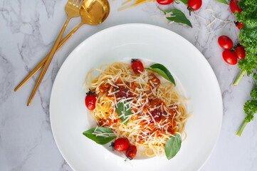 Spaghetti with delicious tomato sauce