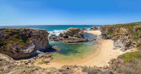 Gorgeous Praia da Samoqueira beach, near Porto Covo on the Atlantic shores of the Vicentine Coast National Park, Alentejo, Portugal