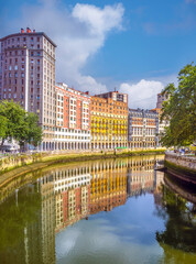 Left bank of the Nervion river as it bends its way accross the city of Bilbao,  Biscay, Basque...