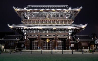 Higashi Hongani temple at night in Kyoto Japan