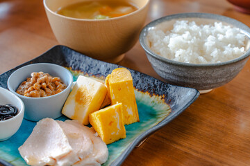 Japanese breakfast / 和風朝食セット