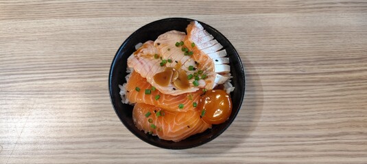 Pickled egg rice, raw salmon, and grilled salmon
