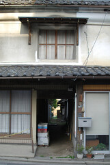 An old abandoned building in the new town /...