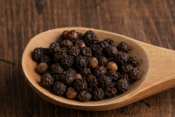 黒胡椒　ブラックペッパー