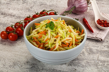 Vegan salad with kohlrabi and carrot