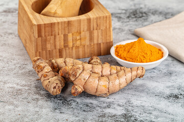 Fresh aroma tumeric roots heap