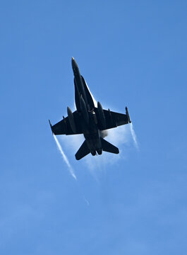 f 16 fighter jet