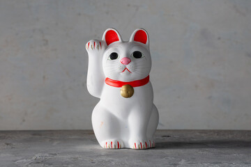 Neko Okimono Maneki-neko Lucky Cat Hand-Painted Japanese Figurine Gotokuji Temple Ceramic...