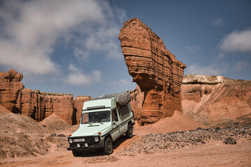 Offroad camper Puch 230GE in Colinas Canyon, Angola © Moritz