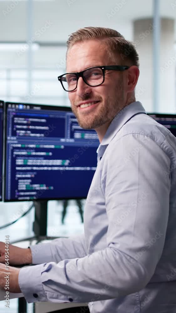 Aufkleber office coder: happy web developer in software development