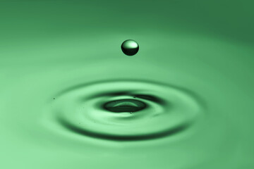 Oil drips from above. The texture of the product.