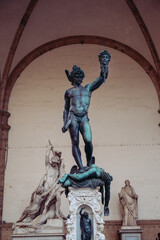 vista delle statue in piazza della signoria a firenze, toscana (italia)