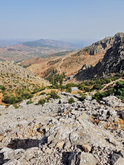 On the journey to Mount Kelti Park, you will encounter stunning views of mountains, peaks, and pristine landscapes. Each sight highlights the beauty of nature in its most authentic state.