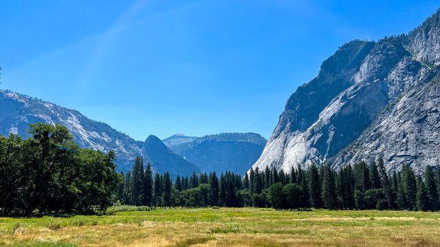 mountain landscape with blue sky, View on Yosemite Valley, a glacier valley in Yosemite National Park in the western Sierra Nevada Mountains of Central California, USA. July 2025