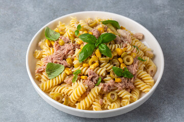 Tuna fusilli pasta, spiral or spiral pasta
